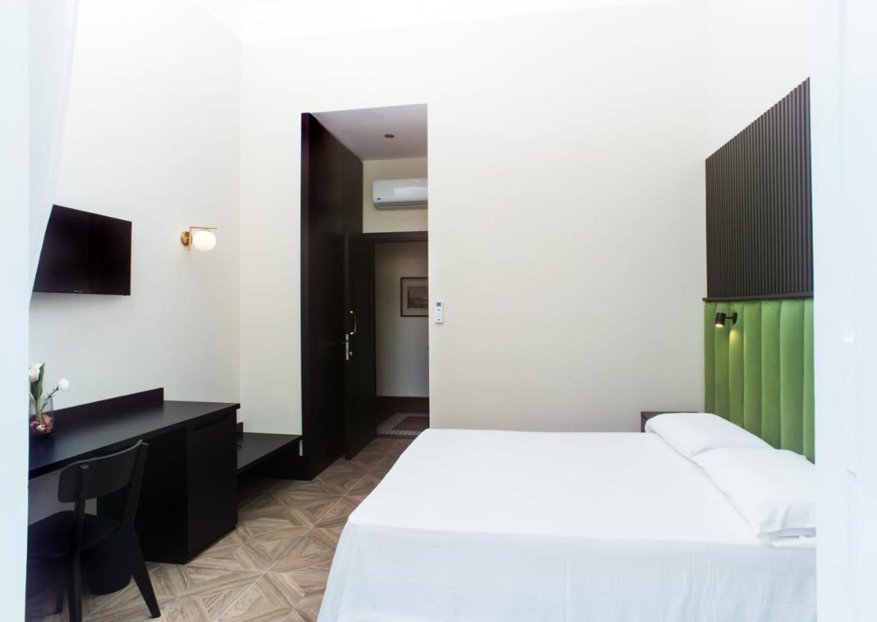 Fida Rooms Naples Exterior photo