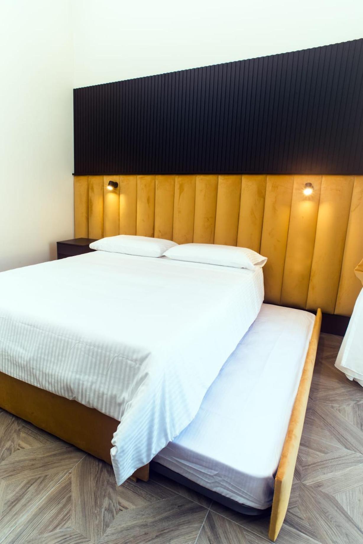 Fida Rooms Naples Exterior photo